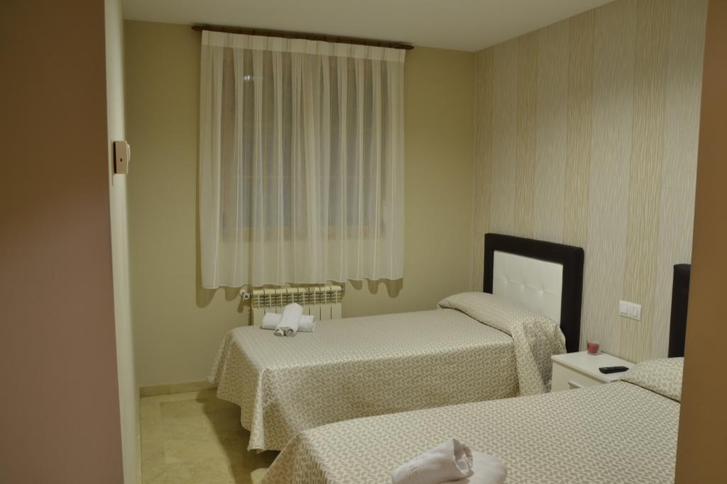 Hostal El Bugar Teruel Buitenkant foto